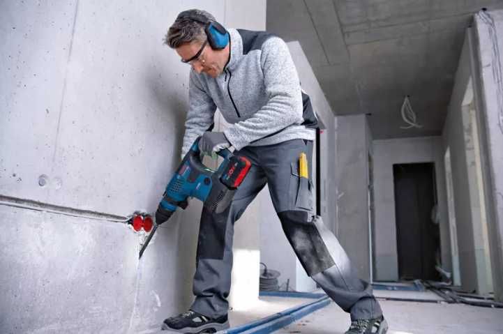 ПОД НАЕМ Акумулаторен перфоратор BOSCH GBH 18V-34 CF/ гр. Казанлък