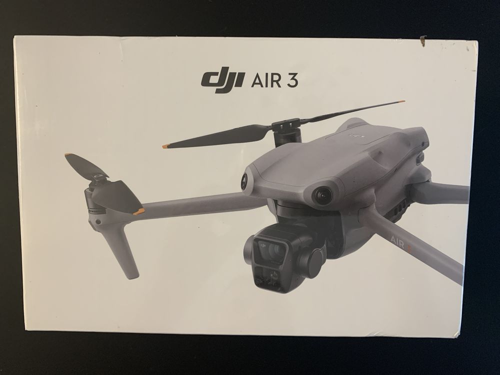 Drona DJI Air 3  4 K cu Telecomanda DJI RC-N2 Noua Sigilata