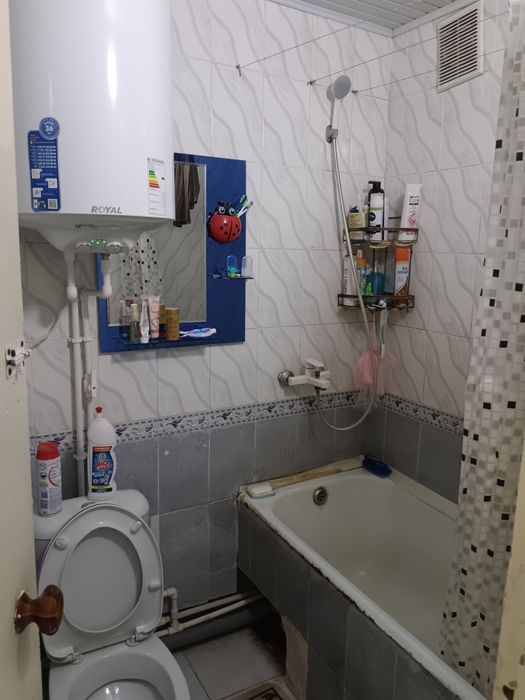 2 комнатная Квартира продаётся срочно. Адрес Водник автошкола