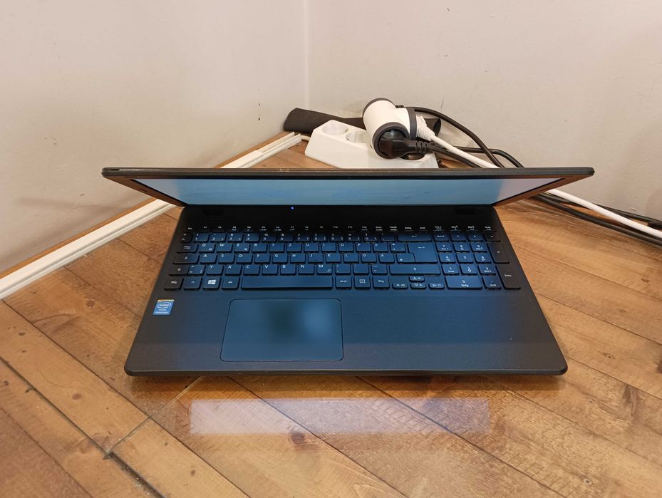 Лаптоп Acer Aspire E51-512 "/ 15,6