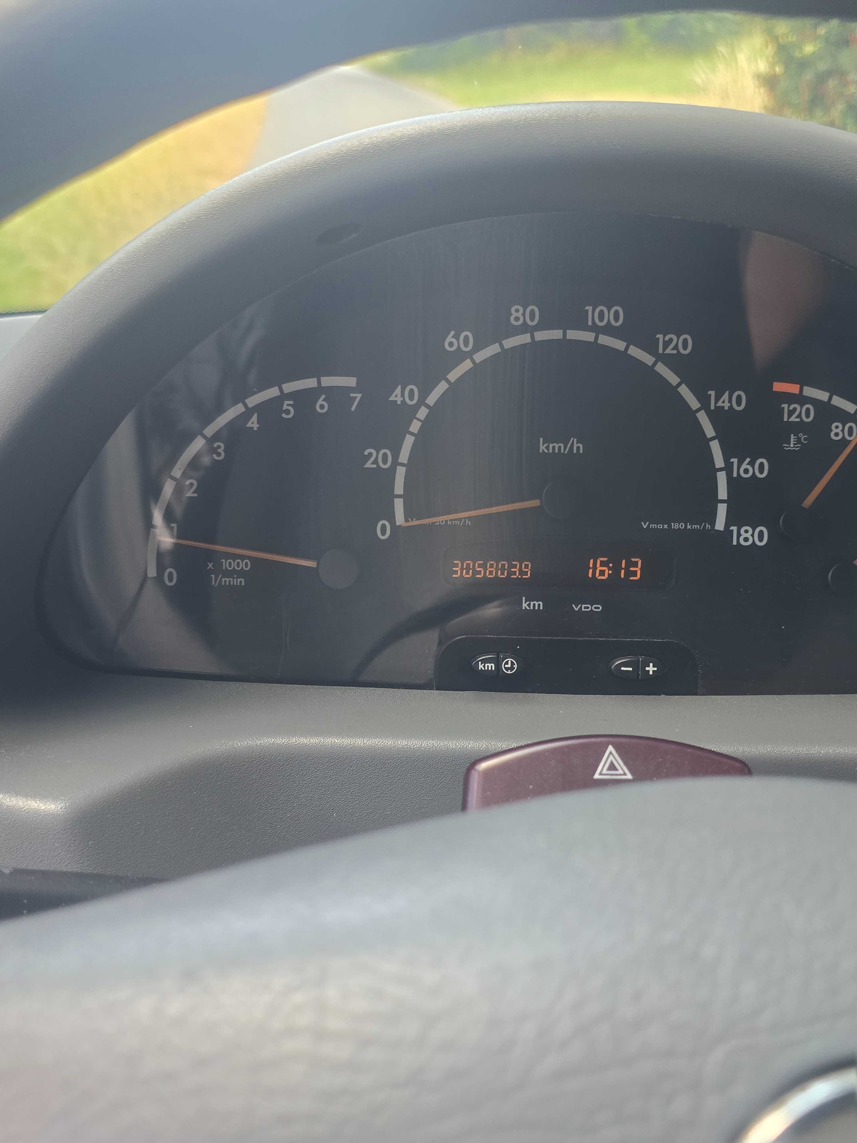 Autospecială de desfundat canalizări  Mercedes-Benz 313cdi