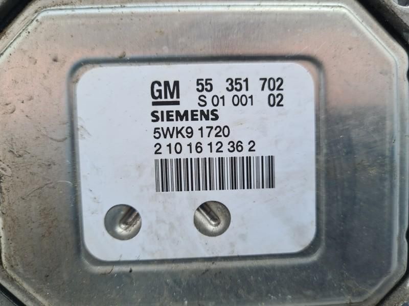 Calculator motor ECU Simtec 71 5WK91720 Opel Zafira A 1.8 i 125 cp 92