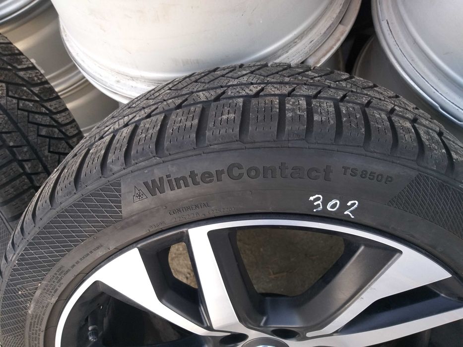 Doua anvelope Continental WinterContact 235 45 R18 Dot 1720 ci302