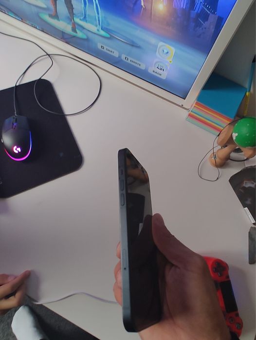 Vand Iphone 14 plus stare foarte buna!