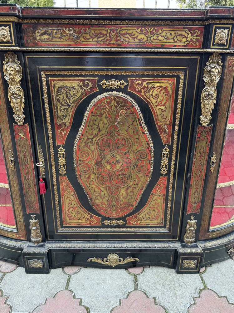 Servanta deosebita din lemn masiv, stil boulle