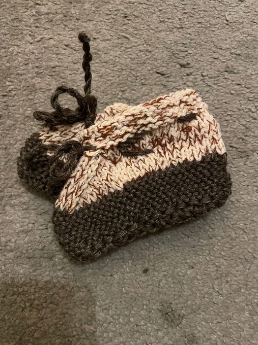 Бебешки търлички ръчно плетени