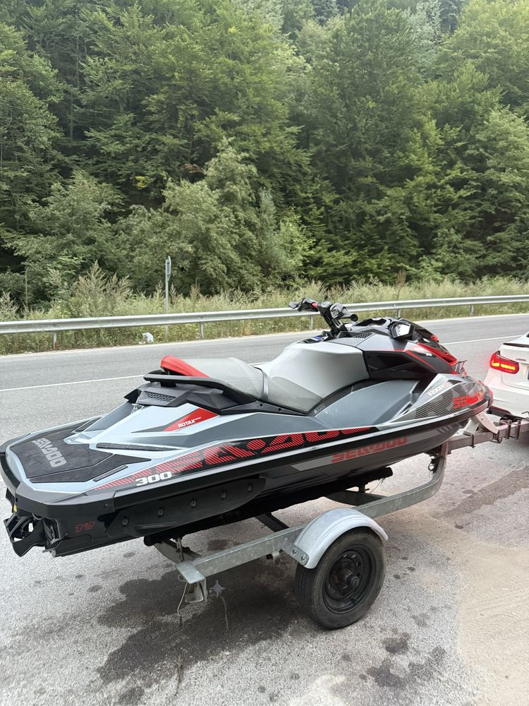 SEA DOO 300 rxp 2018 година с регистрация