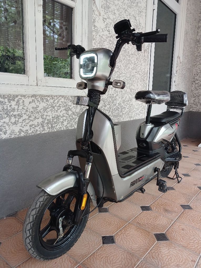 Skuter Chontak sotiladi