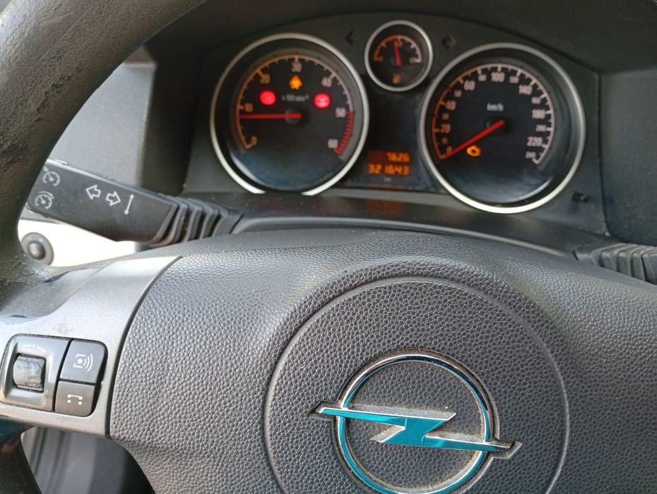OPEL ASTRA 19 diezel