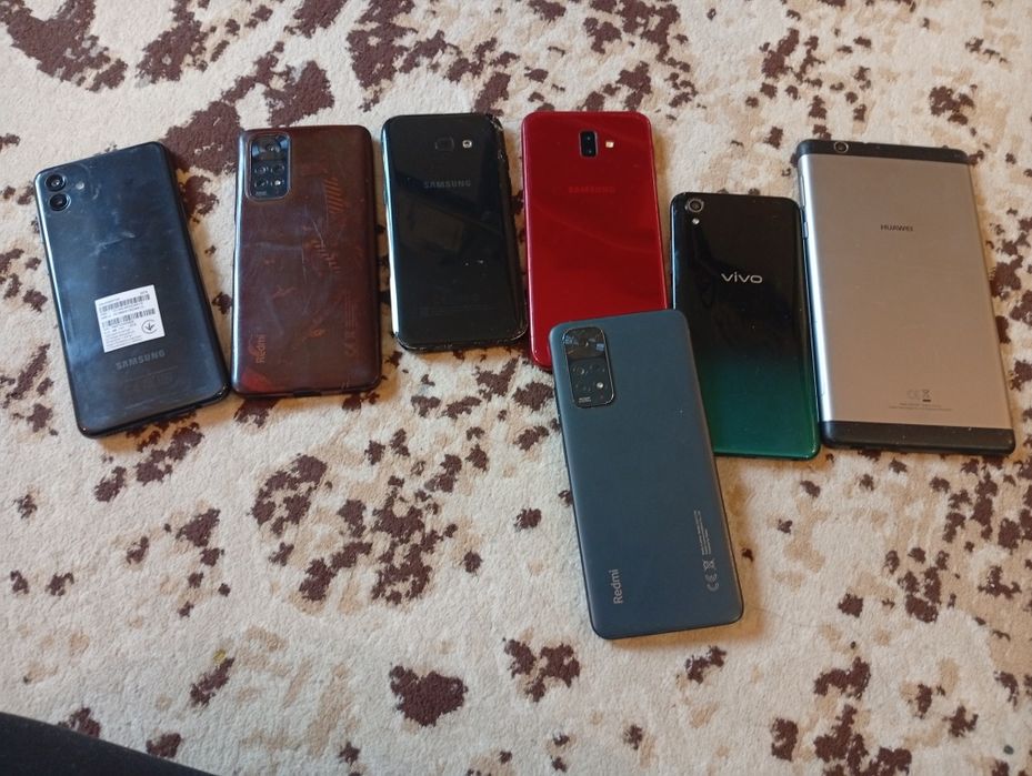 Продам эти телефоны на запчасти