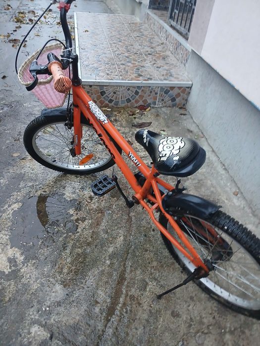 Bicicleta Velors copii  folosită prezintă ușoare urme de uzură