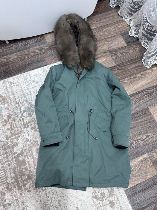 Продам парку срстояние как новое