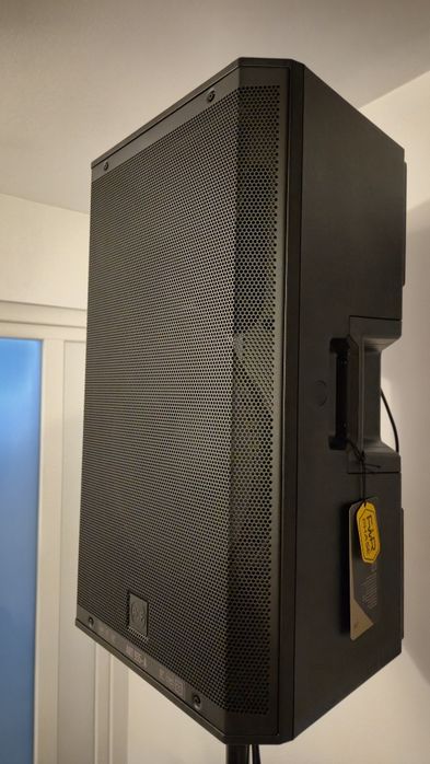 Rcf 935a 900w rms mk5 noi !!
