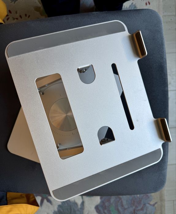 Подставка под ноутбук аллюминевая с поворотным механизмом