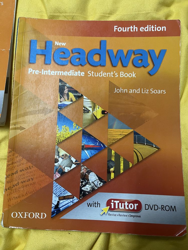 Учебник и учебна тетрадка по английски език Headway