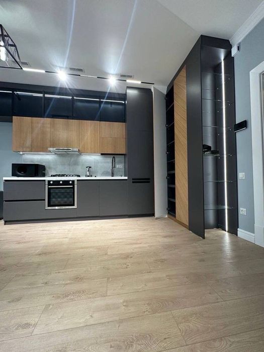 Продаеться квартира Гарденс срочно