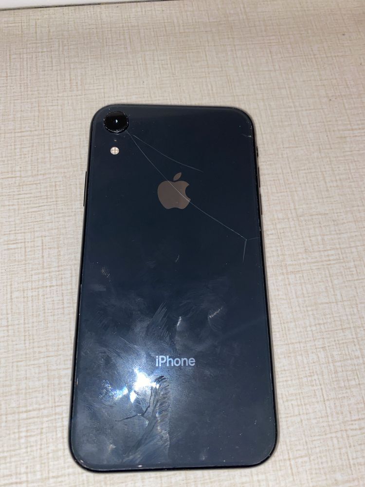 iPhone XR продажа обмен