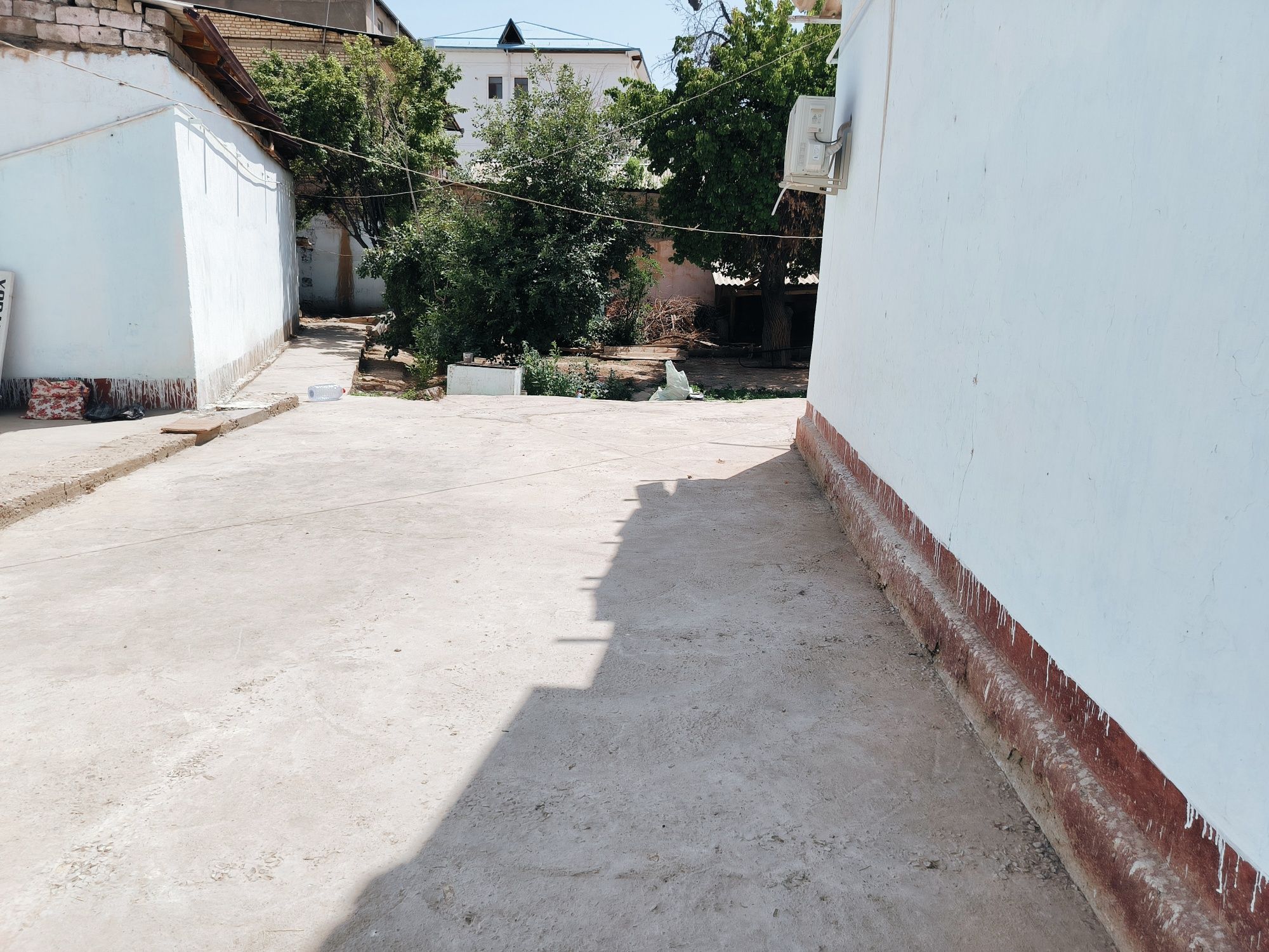 Do'kon+hovli sotiladi qulay narxda. Продаётся участок+здание Для бизне