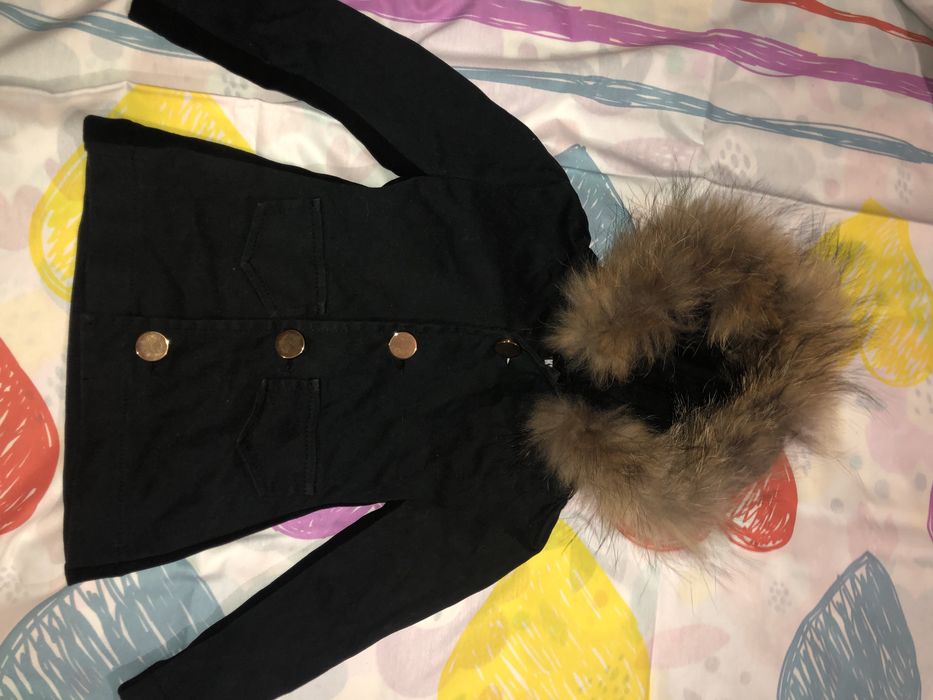 Детско сако с качулка естествен пух