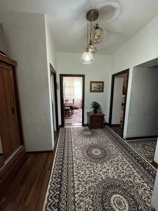Уютная 2-комнатная квартира в Яшнабаде: 55м² с мебелью у УзБума!`