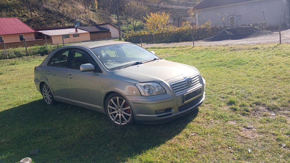 Toyota   avensis