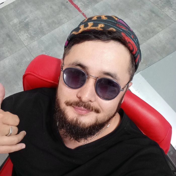 Поиске офиса под мужские стрижки