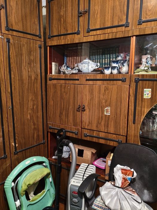 Шкаф стенка полностью