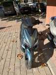 Vand scuter nou 49cc 4T 25 km/h
