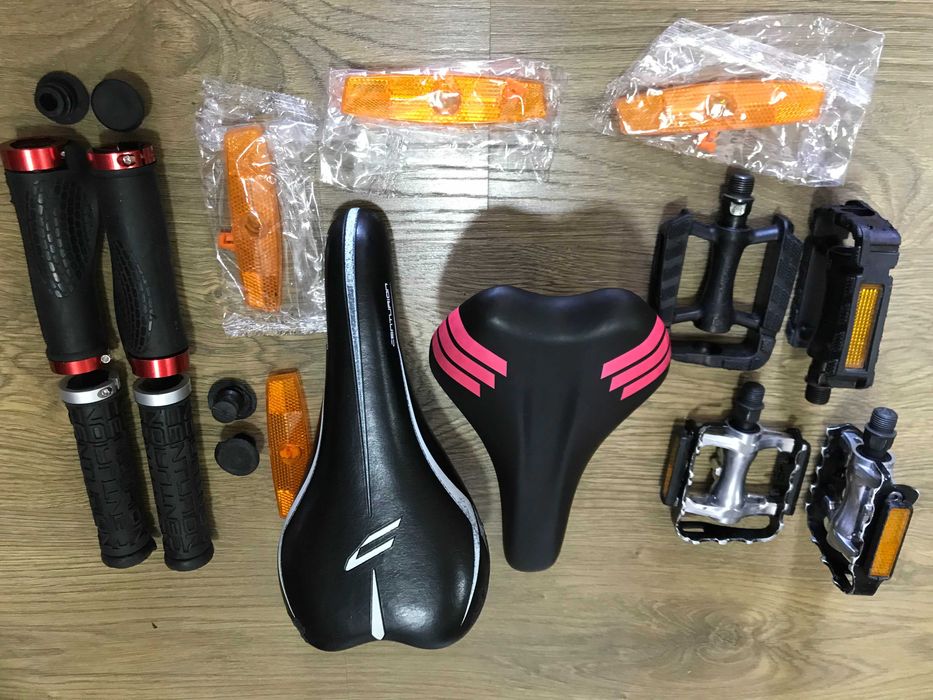 Велосипед аксессуары (педали, сиденье, ручки на руль, катафоты)