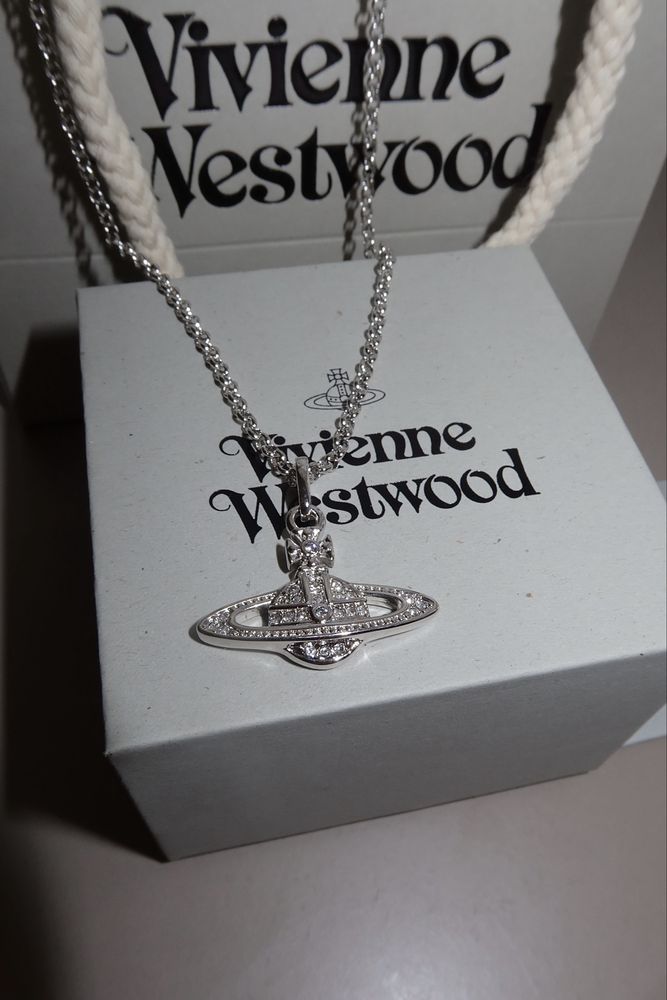 Vivienne Westwood гердан