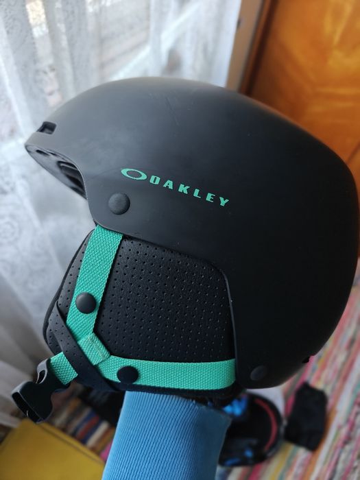 Каска Atomic Oakley Marker