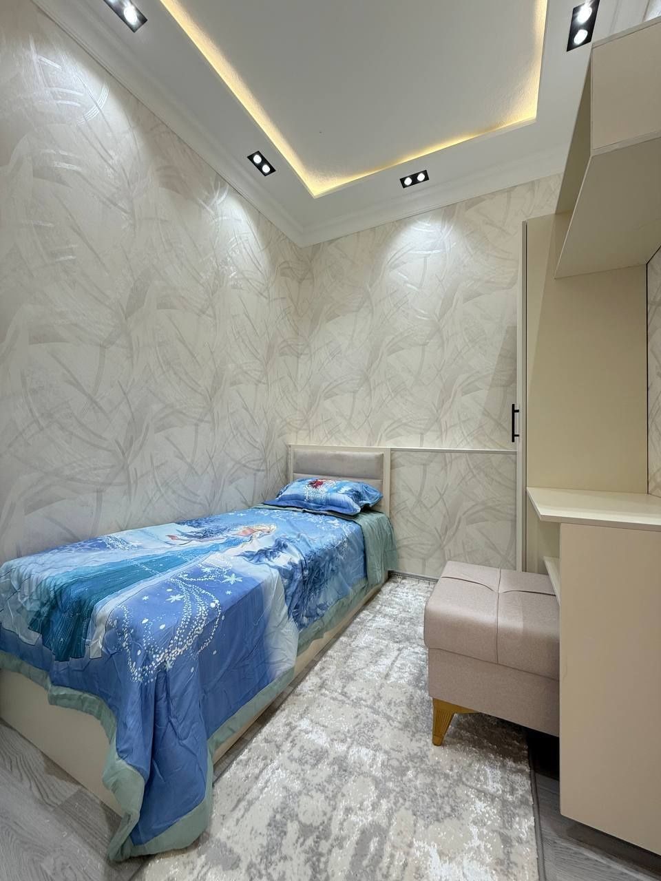 Чиланзар 19-кв._3*4/2/4.Площадь: 67м2.Мебель+техники.Ор: 50/50 мойка