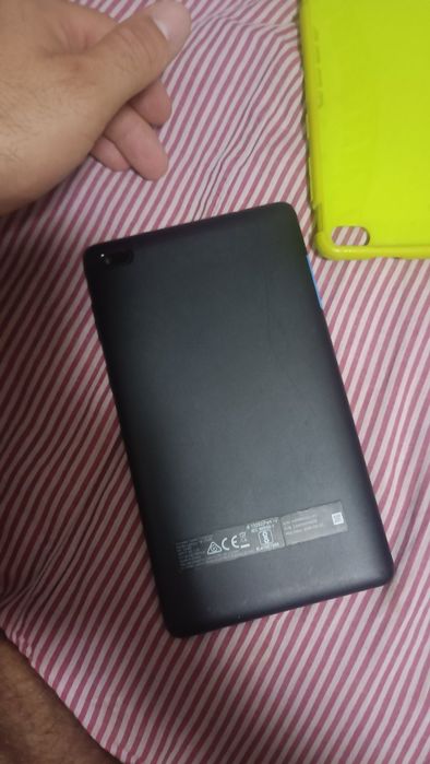 Tableta Lenovo TB-7104F