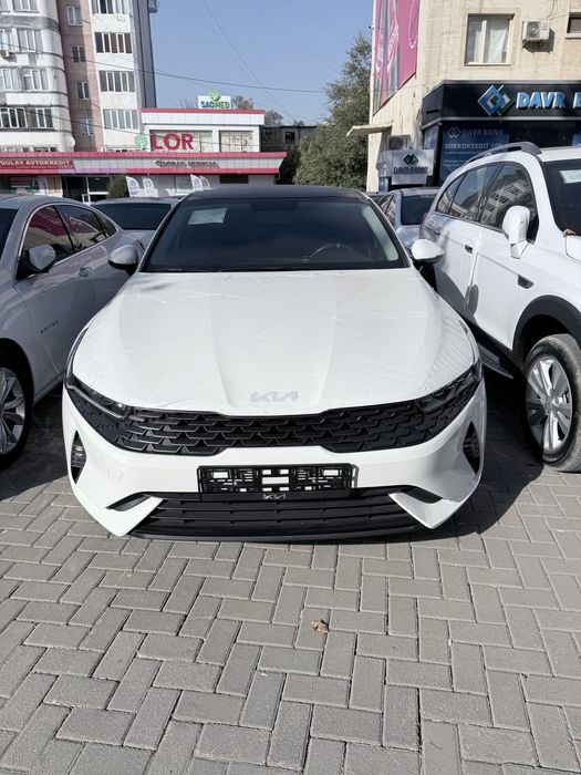 Kia K5 2022 yil