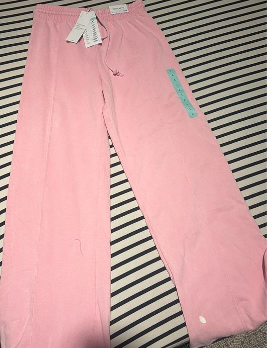 Разпродажба на дрехи