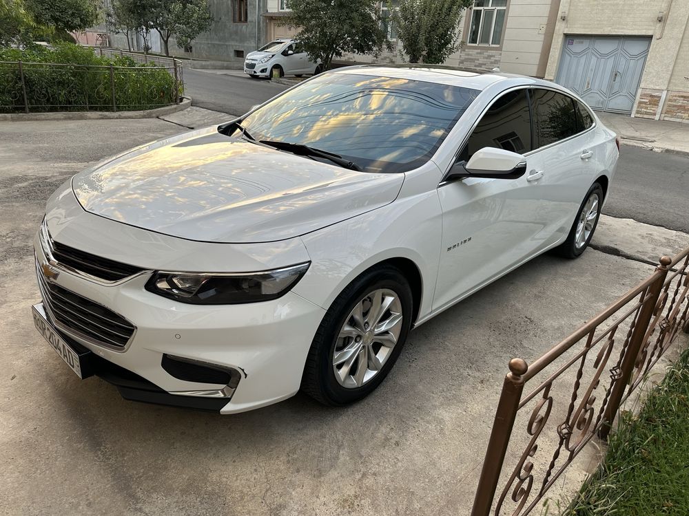 Malibu 2. 2,4 oq rang 2018 top toza holati yahshi