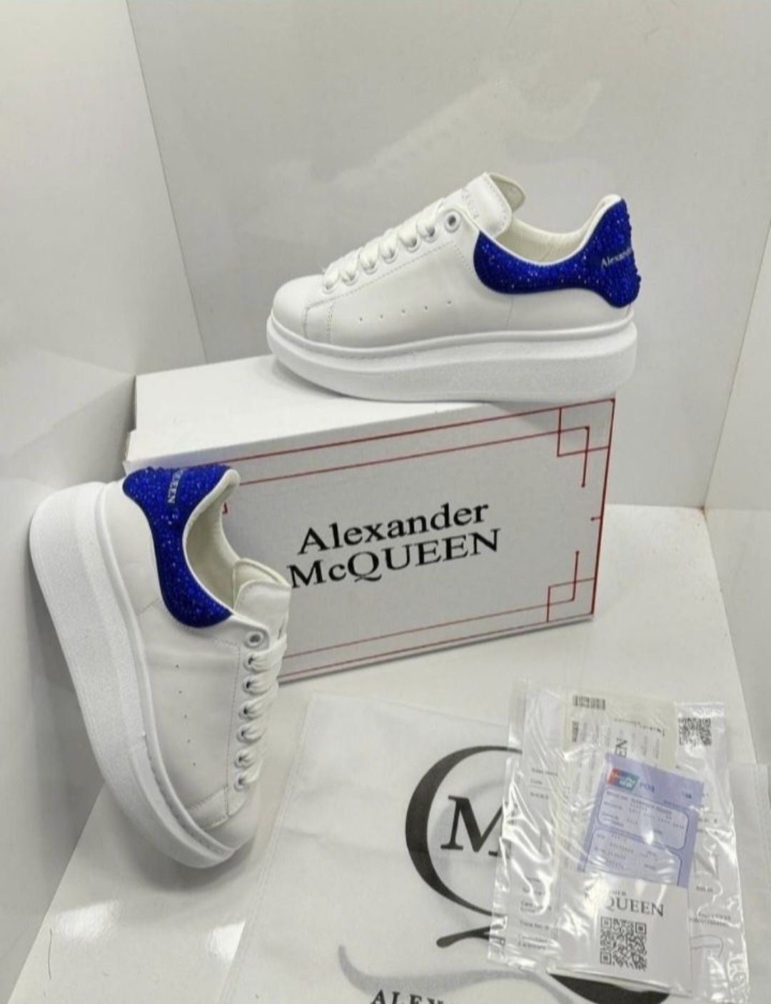 Alexander Mcqueen cu pietre!
