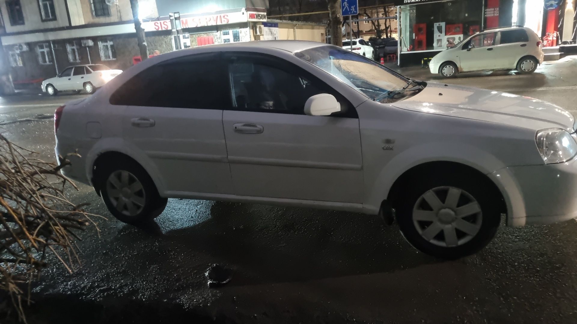 Ласети сотилади.