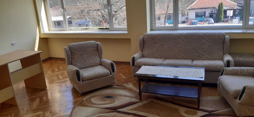 Офиси под наем Ямбол