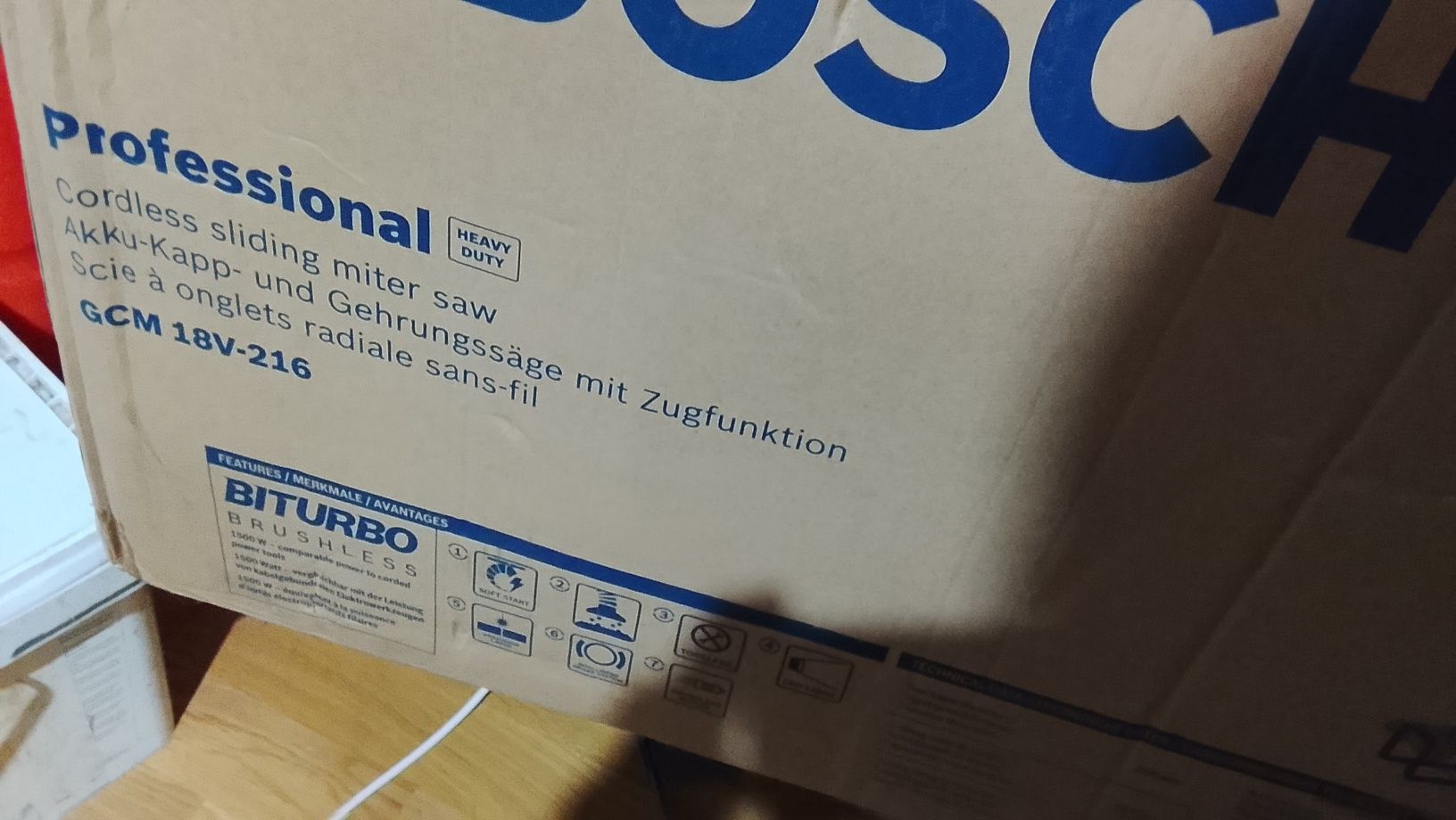 Circular Bosch GCM 18 216