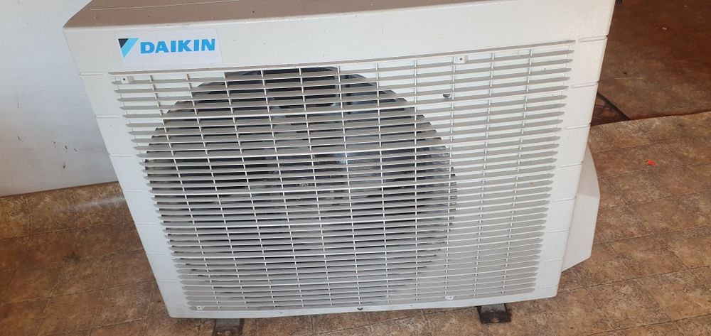 Японски Daikin климатик 12-ка