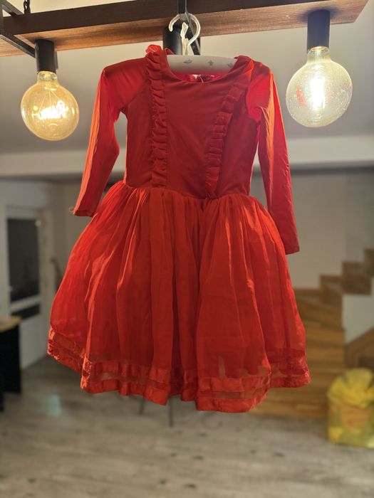 Rochita rosie eleganta facuta la comandat 24-35 luni, marimea 92-98 cm