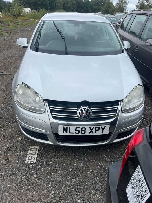 Dezmembrez Jetta 1.9tdi cod BXE cutie 5 trepte
41	CITROE