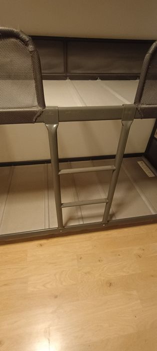 Двуетажно детско метално легло