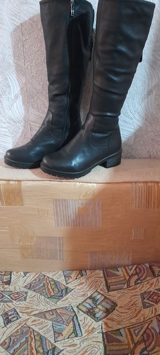 Продам сапоги36р-р