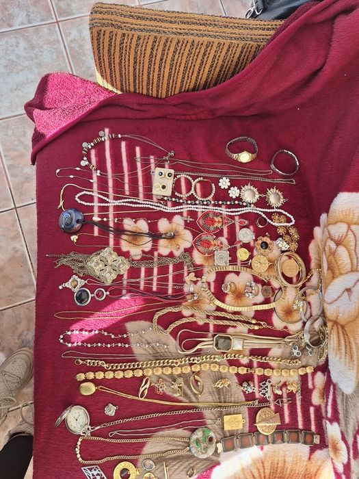 Bijuterii si ceasuri