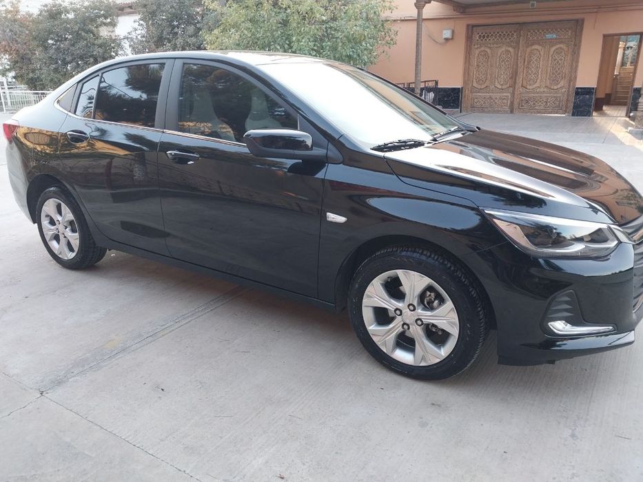 Onix premier bir qõl minilgan