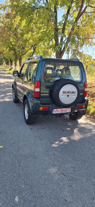 Vând suzuki jimny 1.3 benzină 4×4 An 2008
