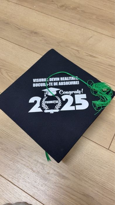 Toca 2025-2026 cu mantie