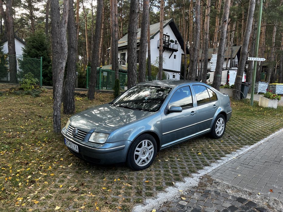Volkswagen Bora • 2002 • 1.6 Benzină 16V • 220.000 km • 1.650€